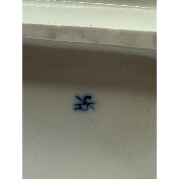 Kister Scheibe #10668 German Porcelain Figurine “Courtship‎ Scene” -Read - Picture 13 of 16